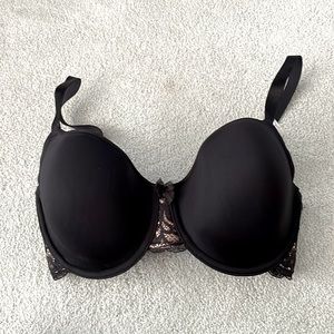 Wacoal black lightly lined underwire bra
